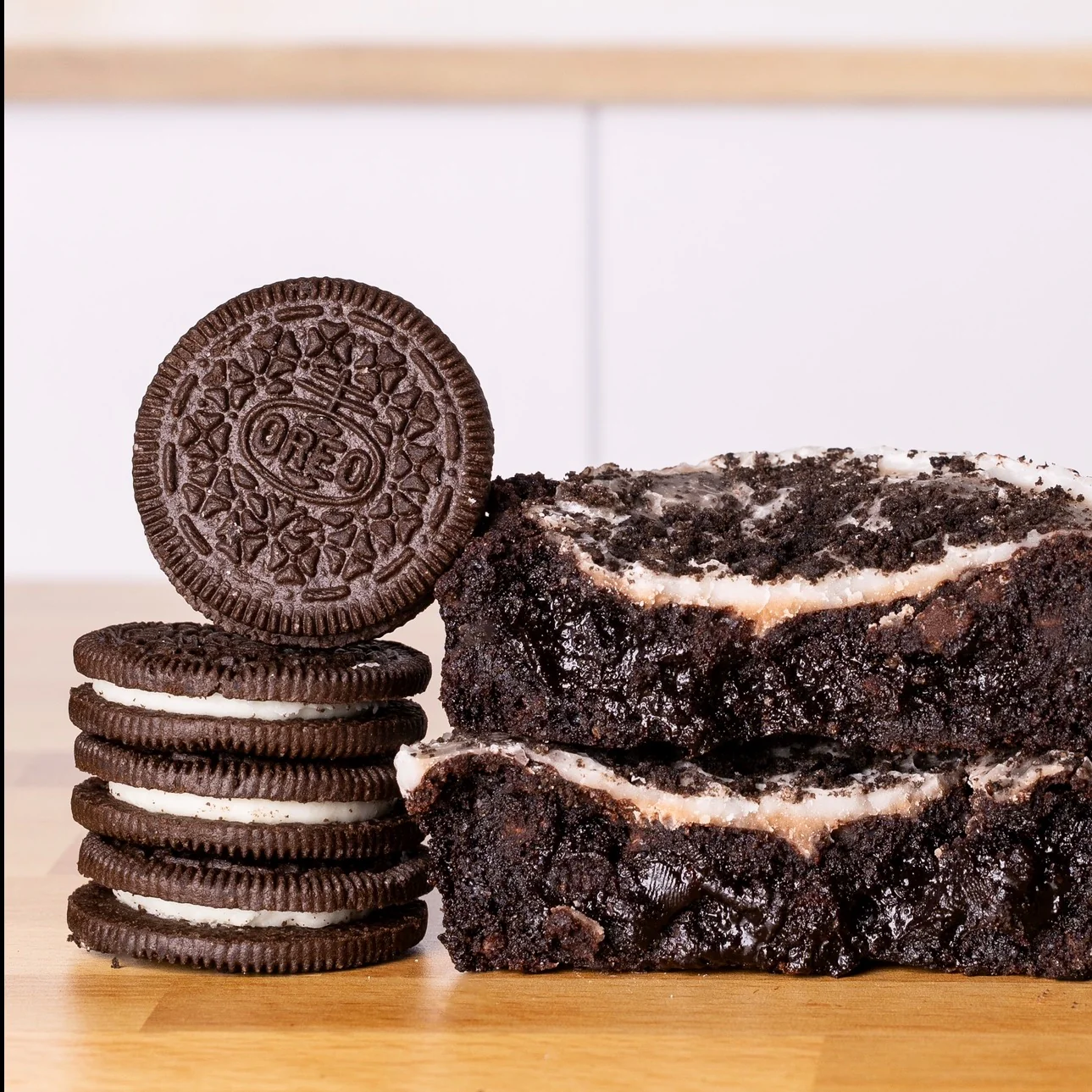 The Classics - Cookies and Cream Fudge Brownie Cups - Image 4
